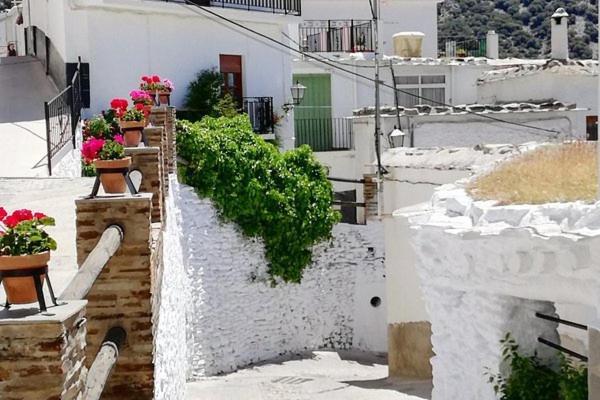 Al-Medin Apartment Trevelez Exterior photo